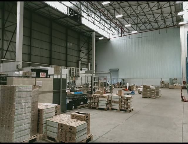 3,213M² WAREHOUSE TO LET IN AIRPORT INDUSTRIA